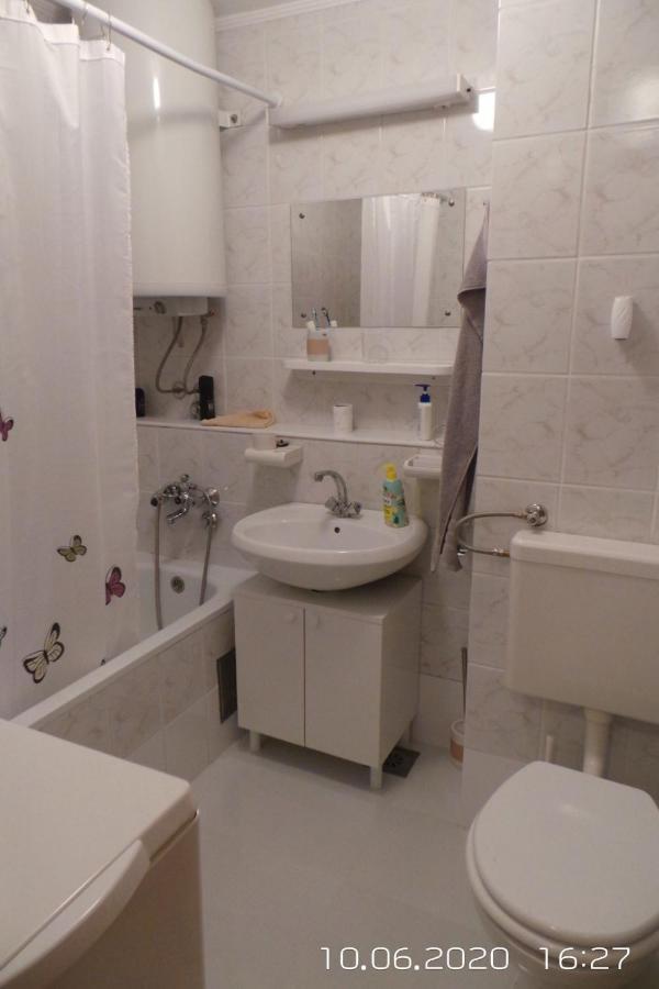 Walk Apartment Vukovar Exteriör bild