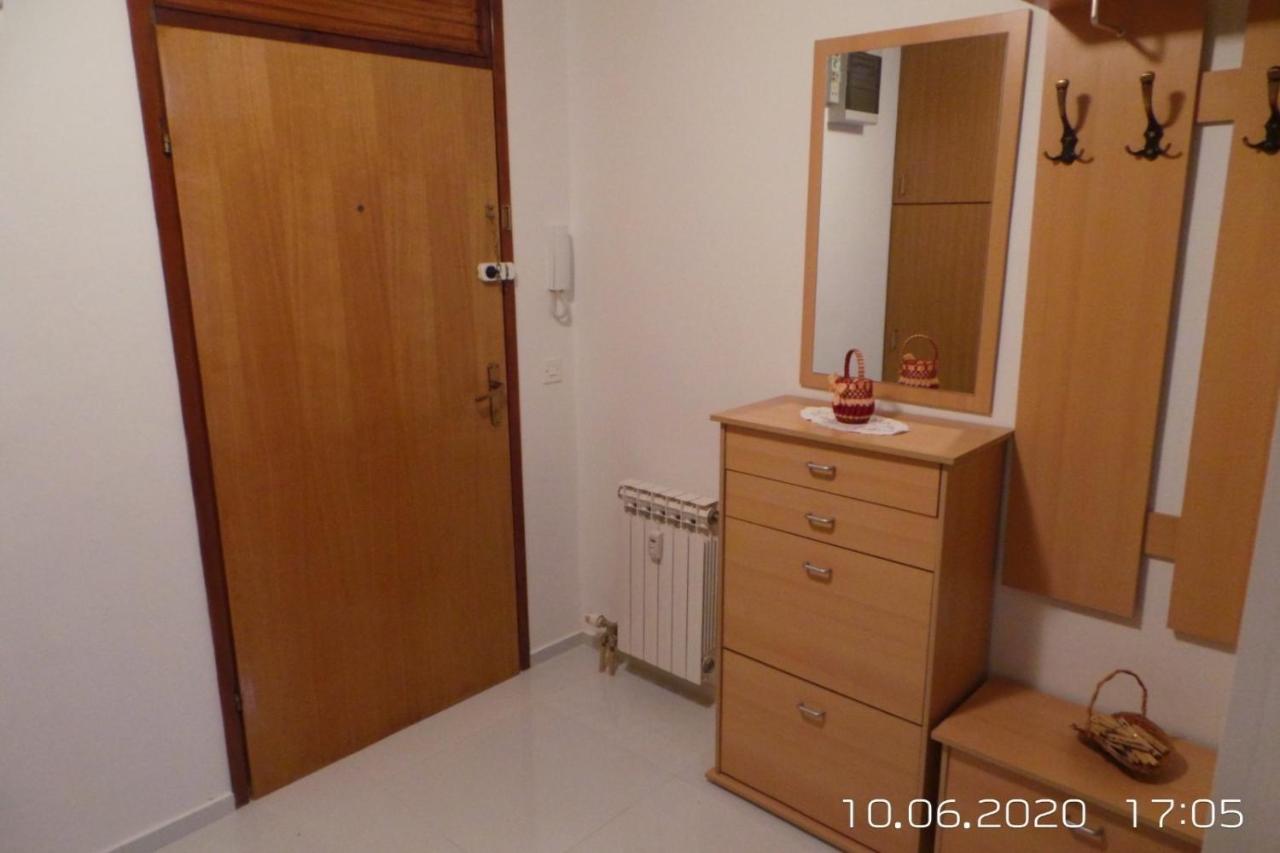 Walk Apartment Vukovar Exteriör bild