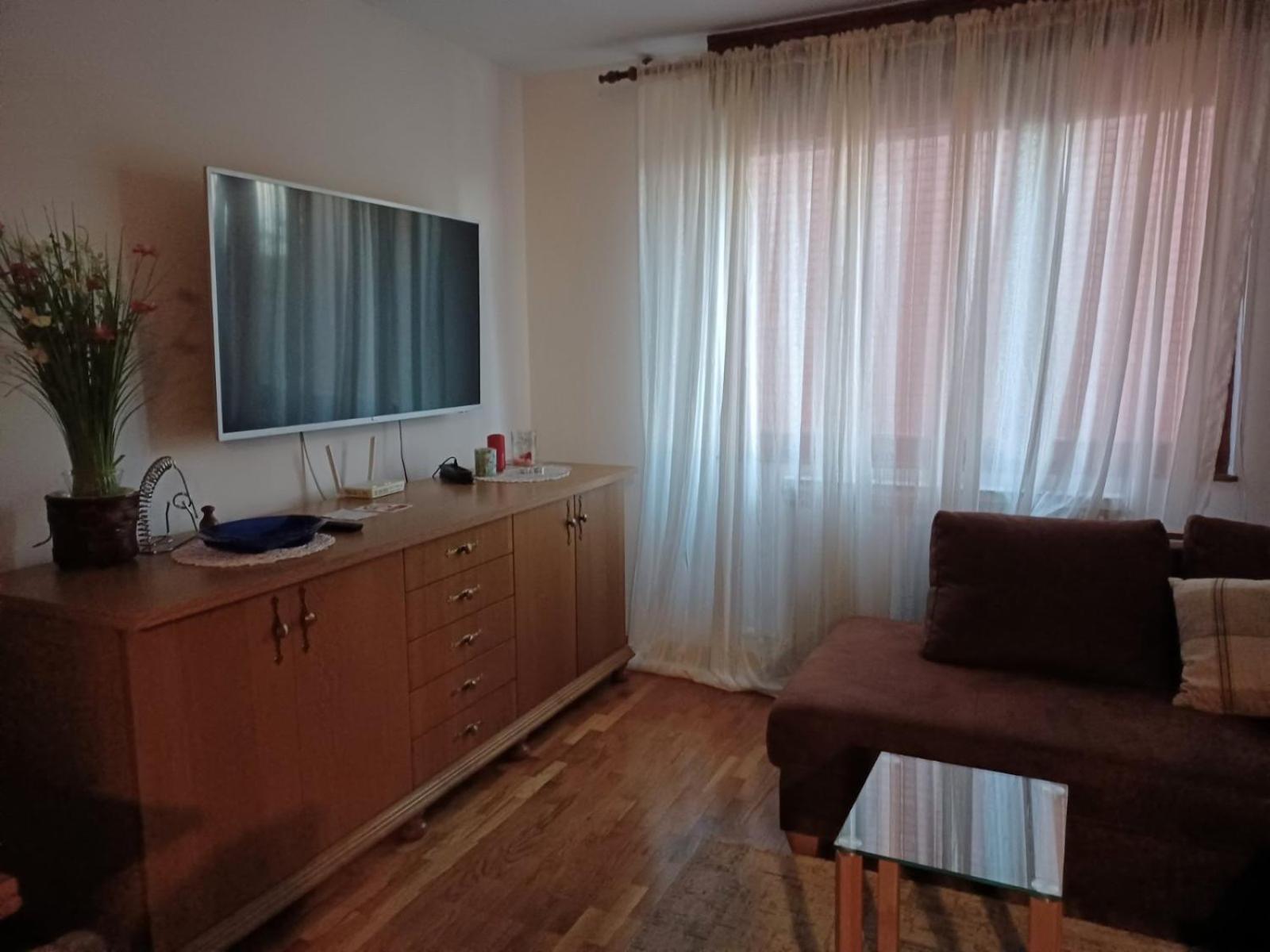 Walk Apartment Vukovar Exteriör bild
